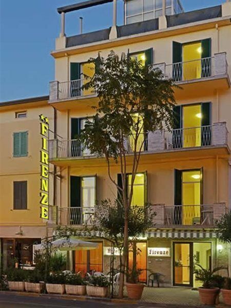 Hotel Firenze Viareggio Eksteriør billede